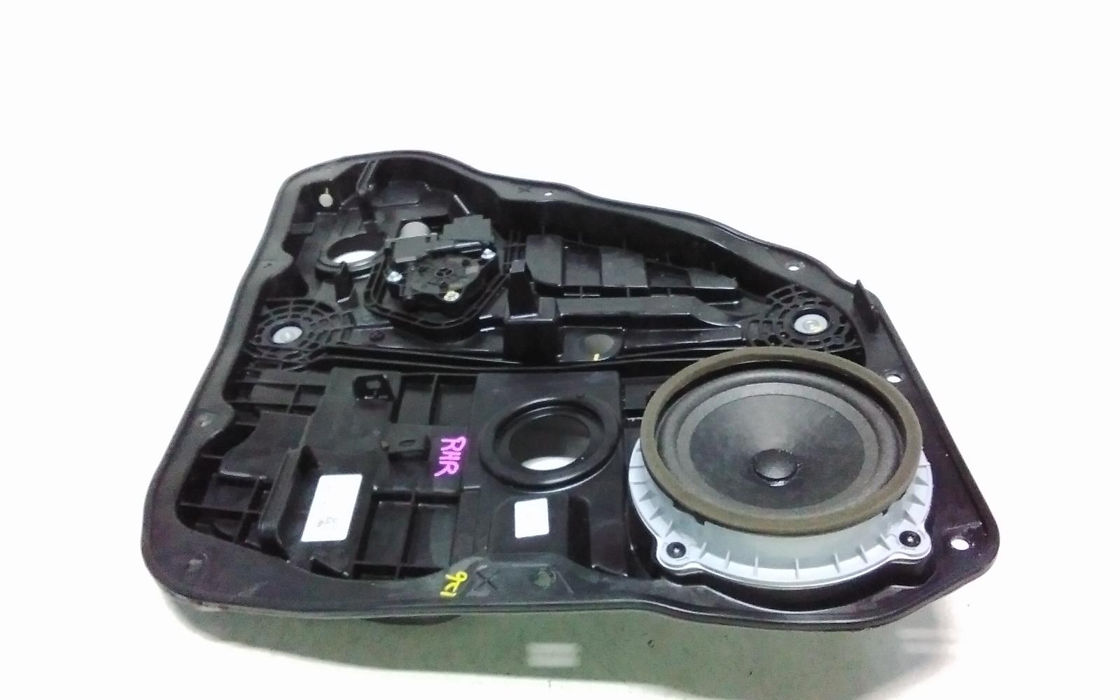 View Auto part Right Rear Wnd Reg/Motor Genesis Gv70 2024