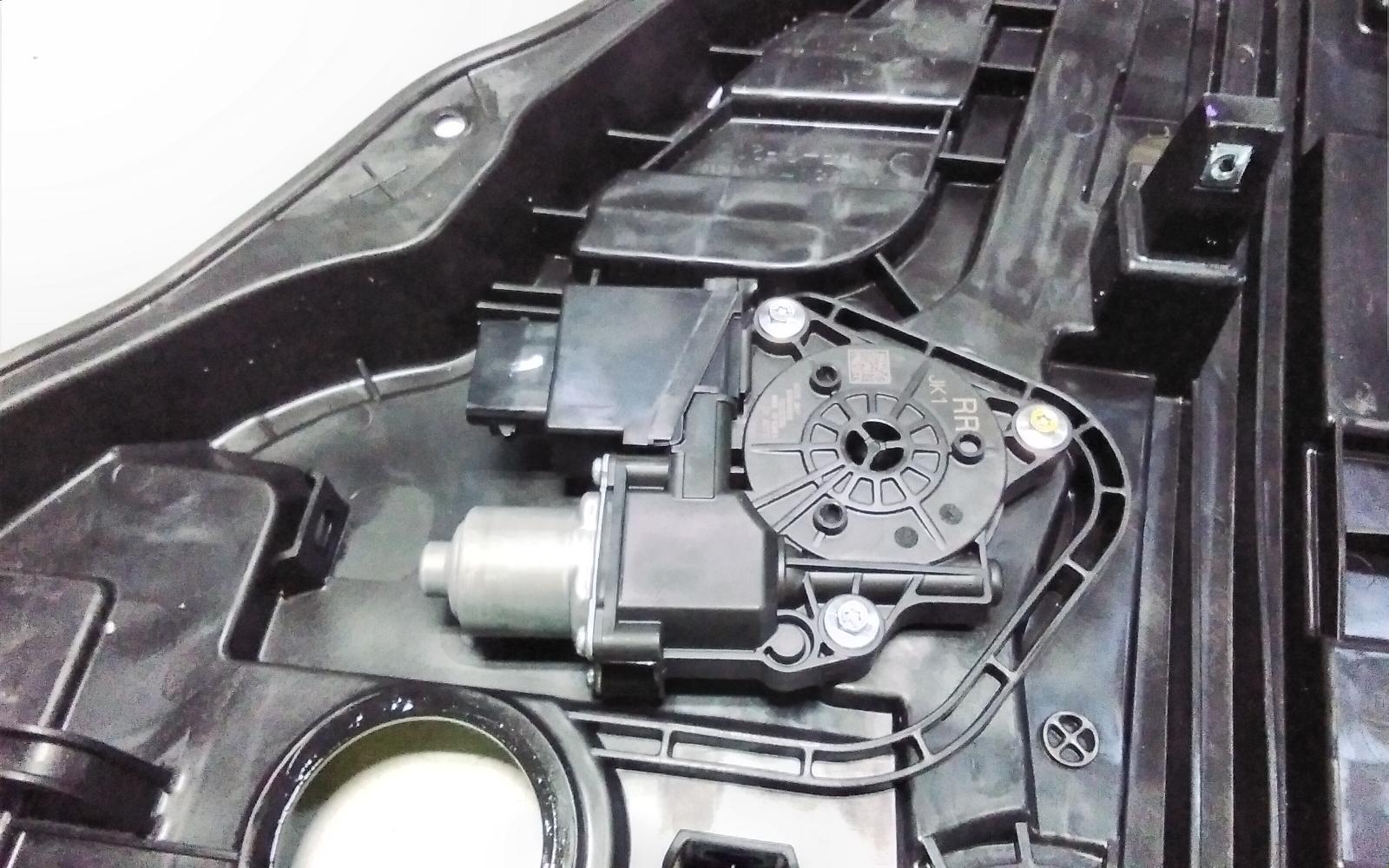 View Auto part Right Rear Wnd Reg/Motor Genesis Gv70 2024