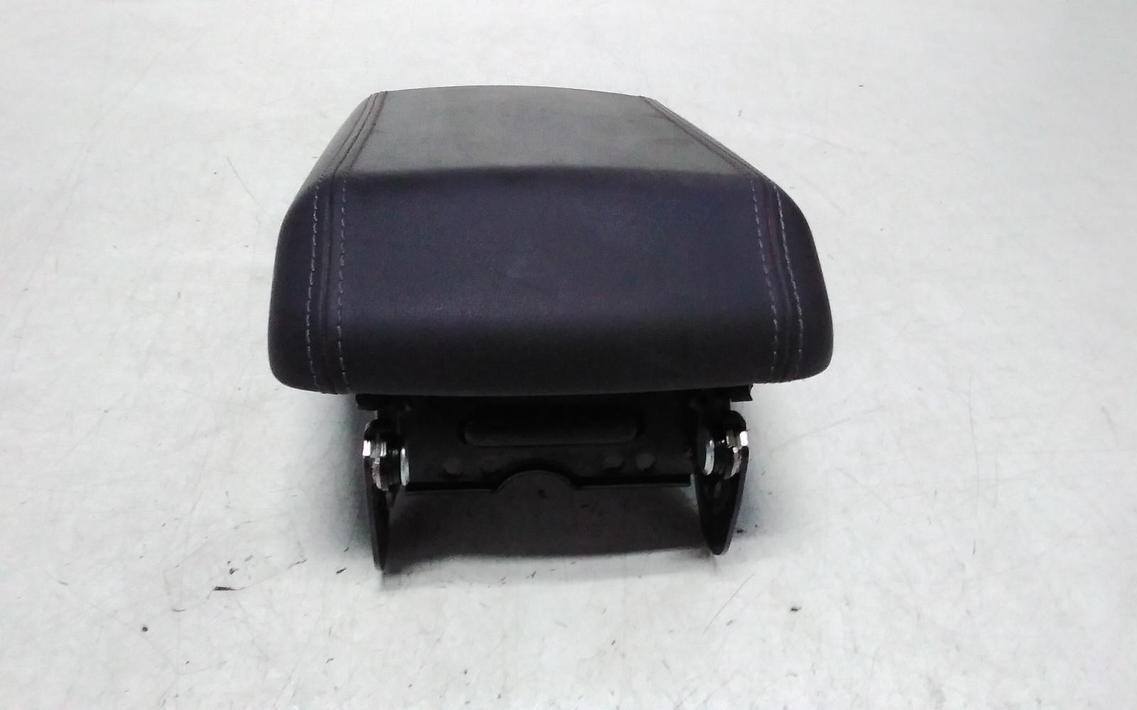 View Auto part Console Great Wall Cannon Ute 2022
