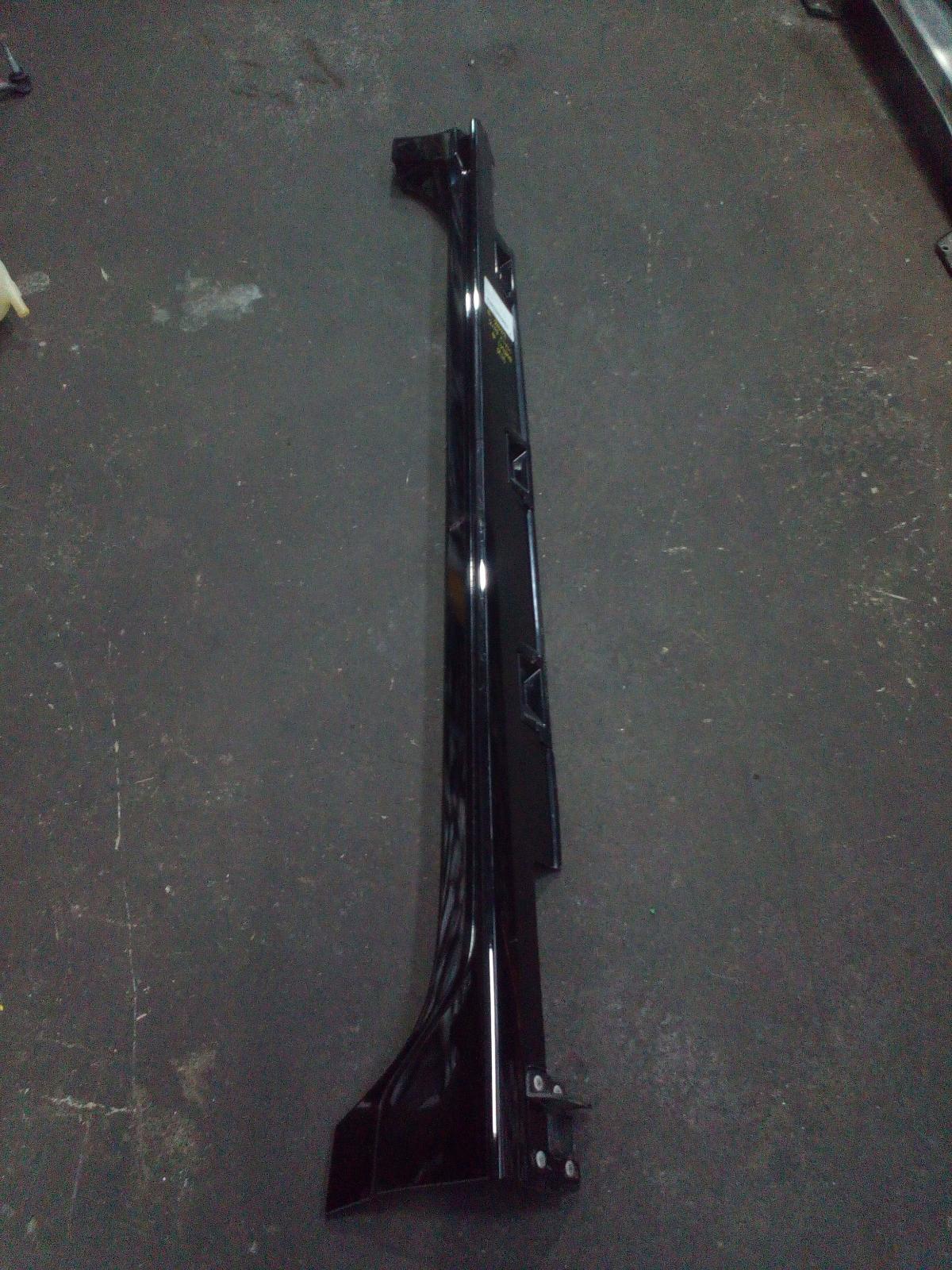 View Auto part Side Step/Skirt Honda Civic 2019