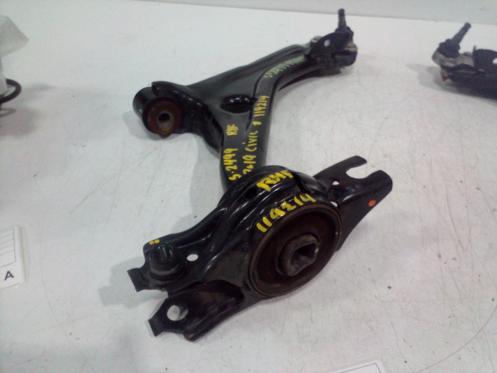 View Auto part Right Front Lower Control Arm Honda Civic 2019