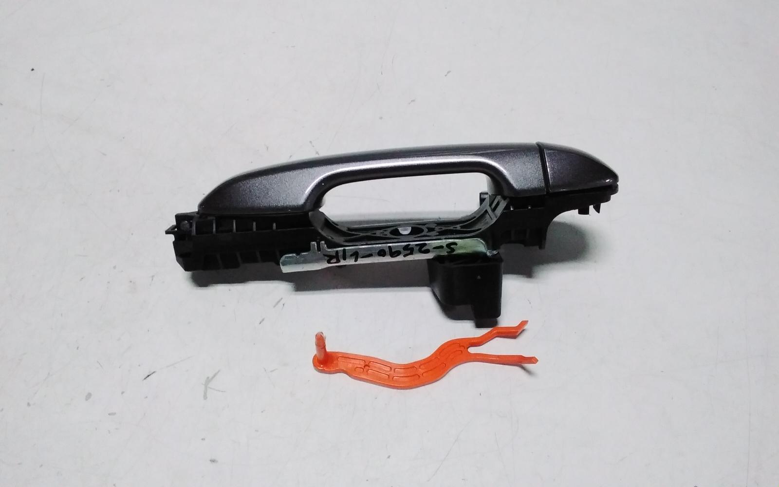 View Auto part Door Handle Toyota Kluger 2014