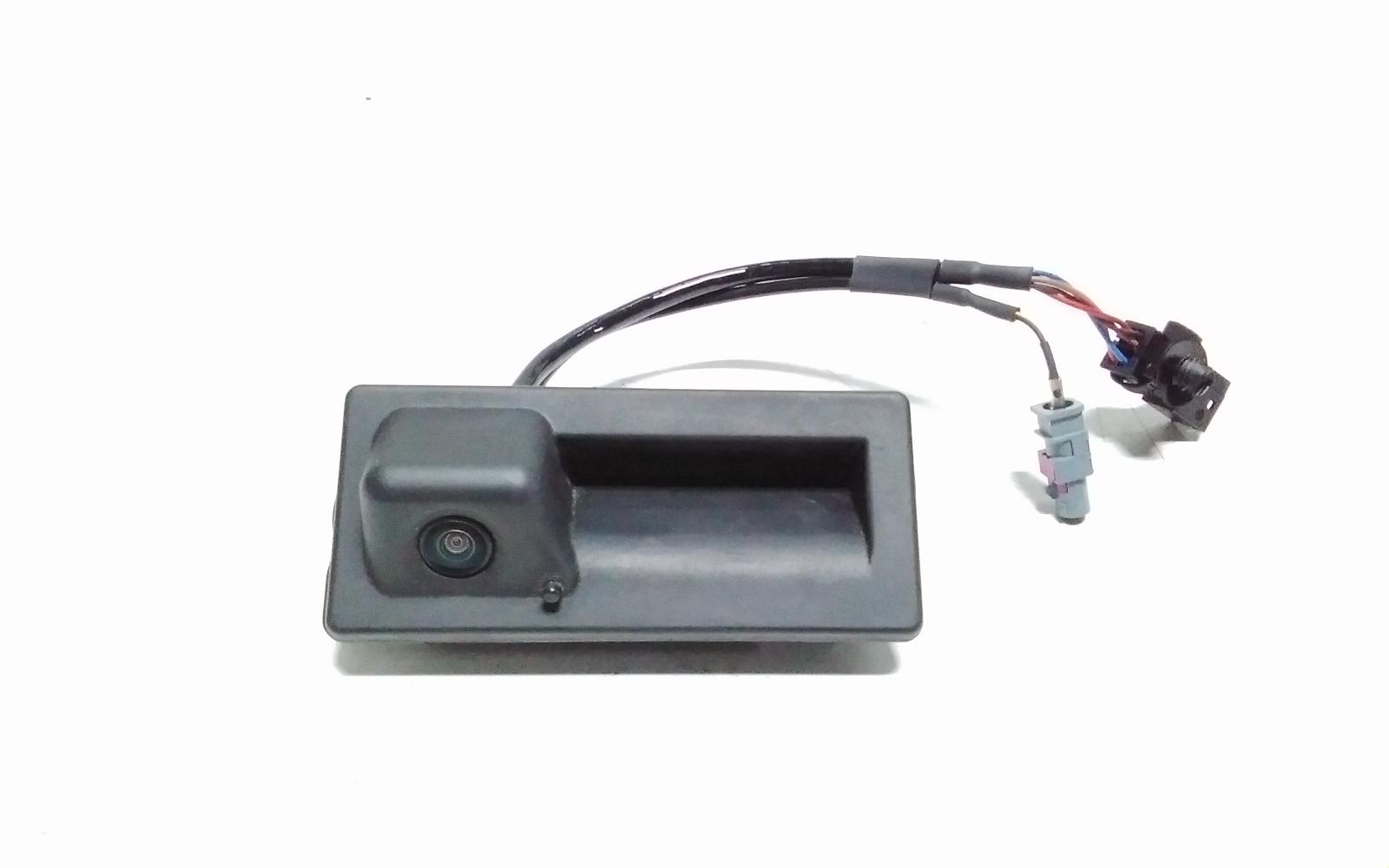 View Auto part Misc Volkswagen Tiguan 2022