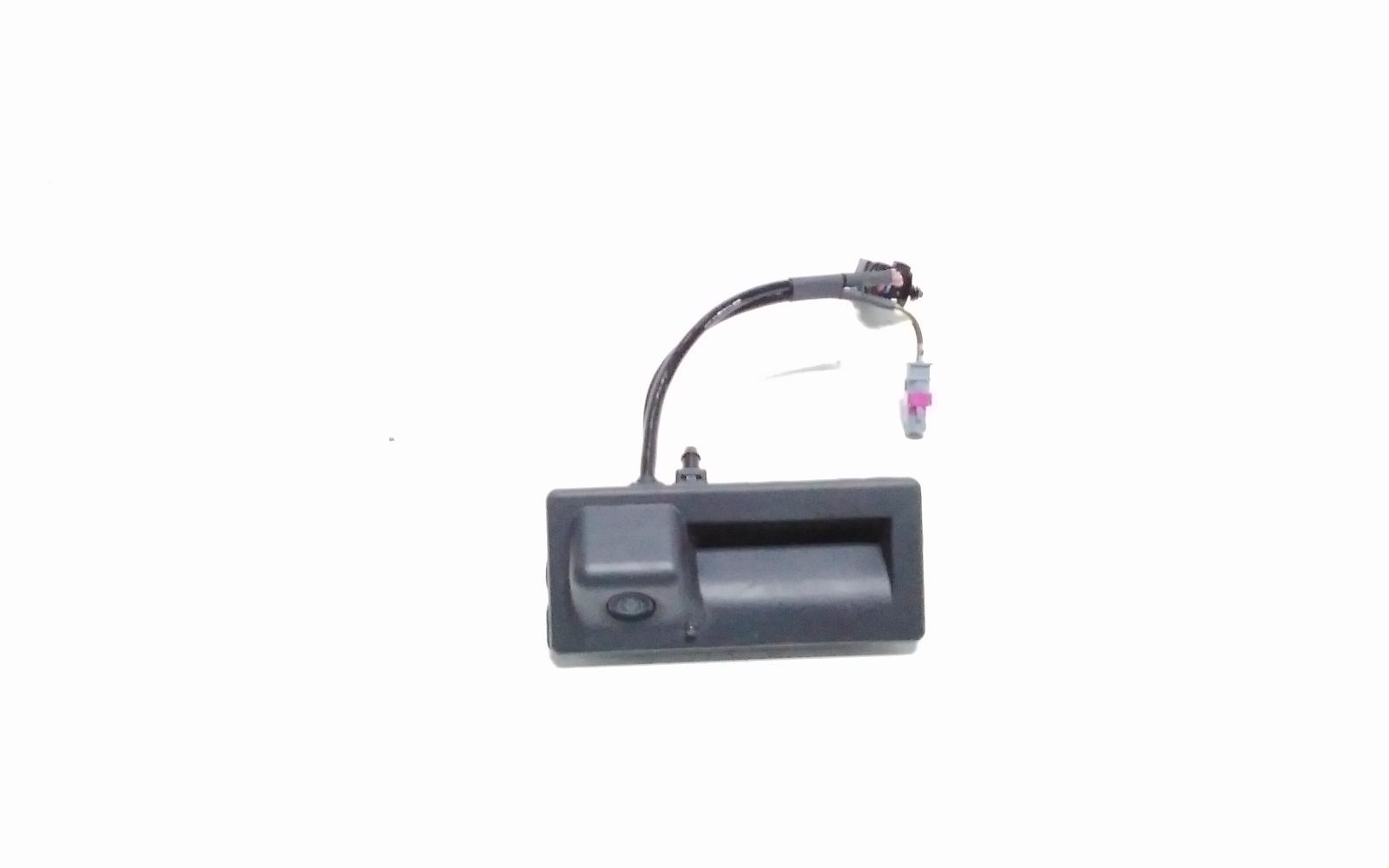 View Auto part Misc Volkswagen Tiguan 2022