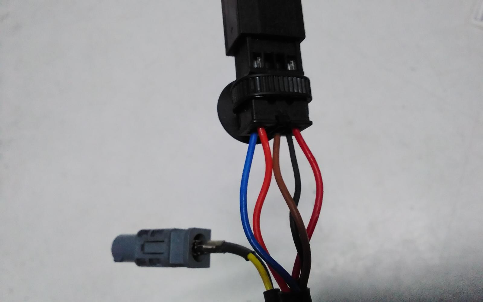 View Auto part Misc Volkswagen Tiguan 2022