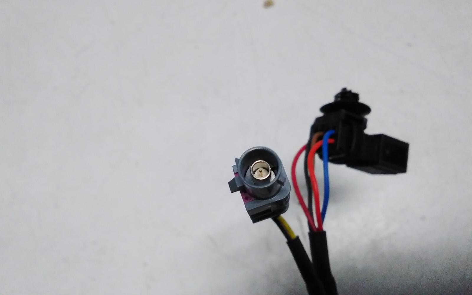 View Auto part Misc Volkswagen Tiguan 2022