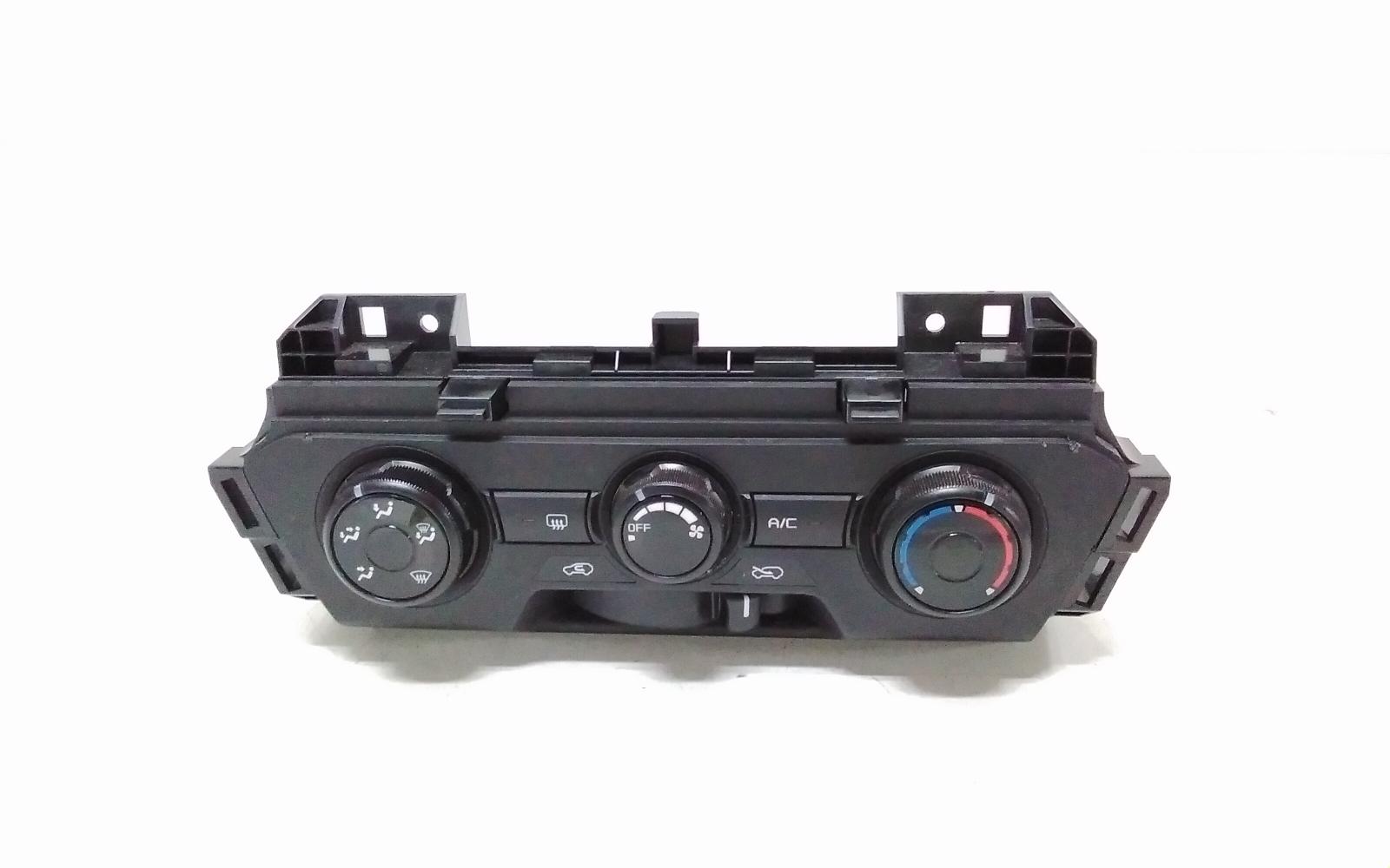 View Auto part Heater/Ac Controls Isuzu Dmax 2022