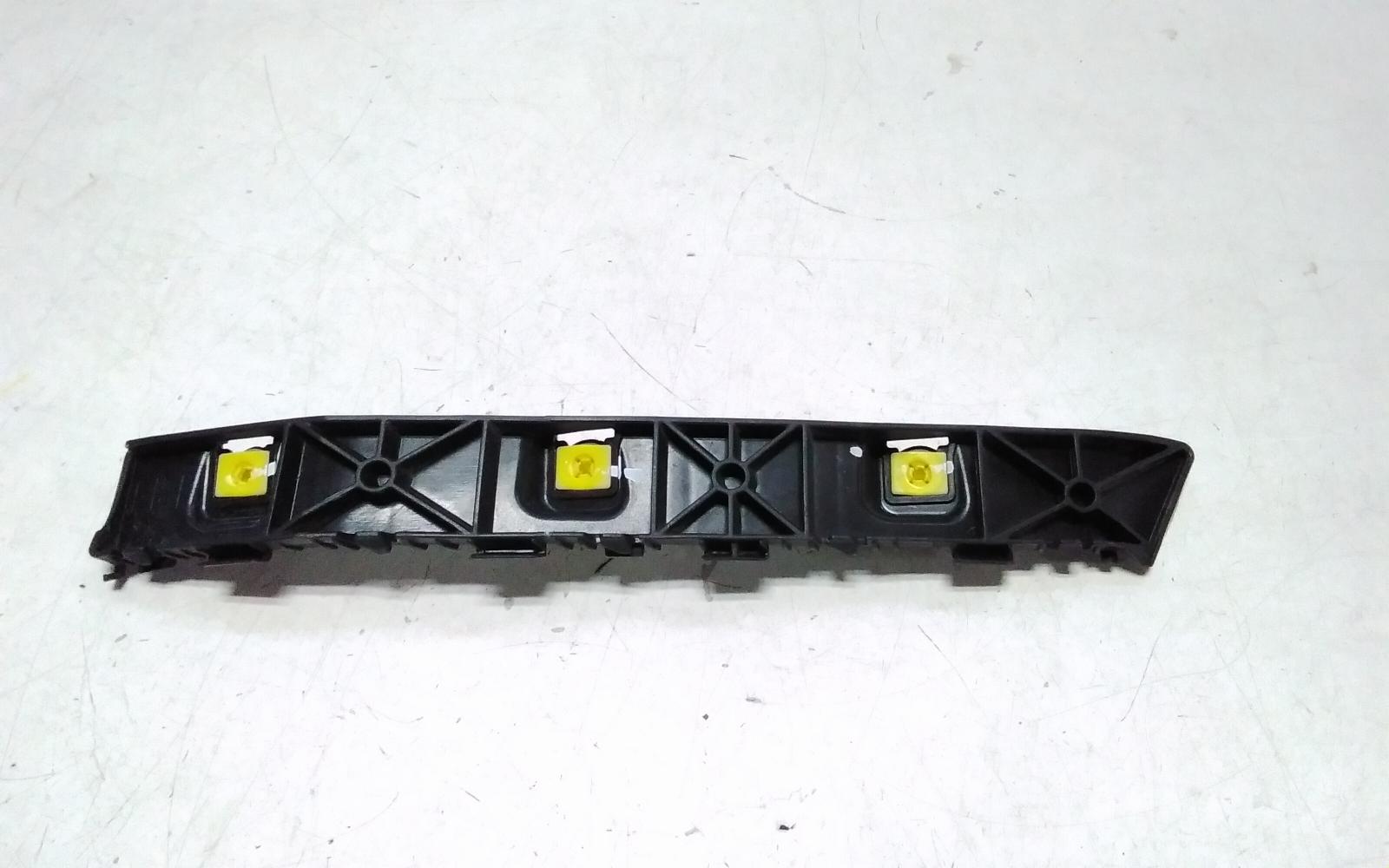 2022 Hyundai Tucson Misc Bracket View Auto part Misc Bracket Hyundai Tucson 2022