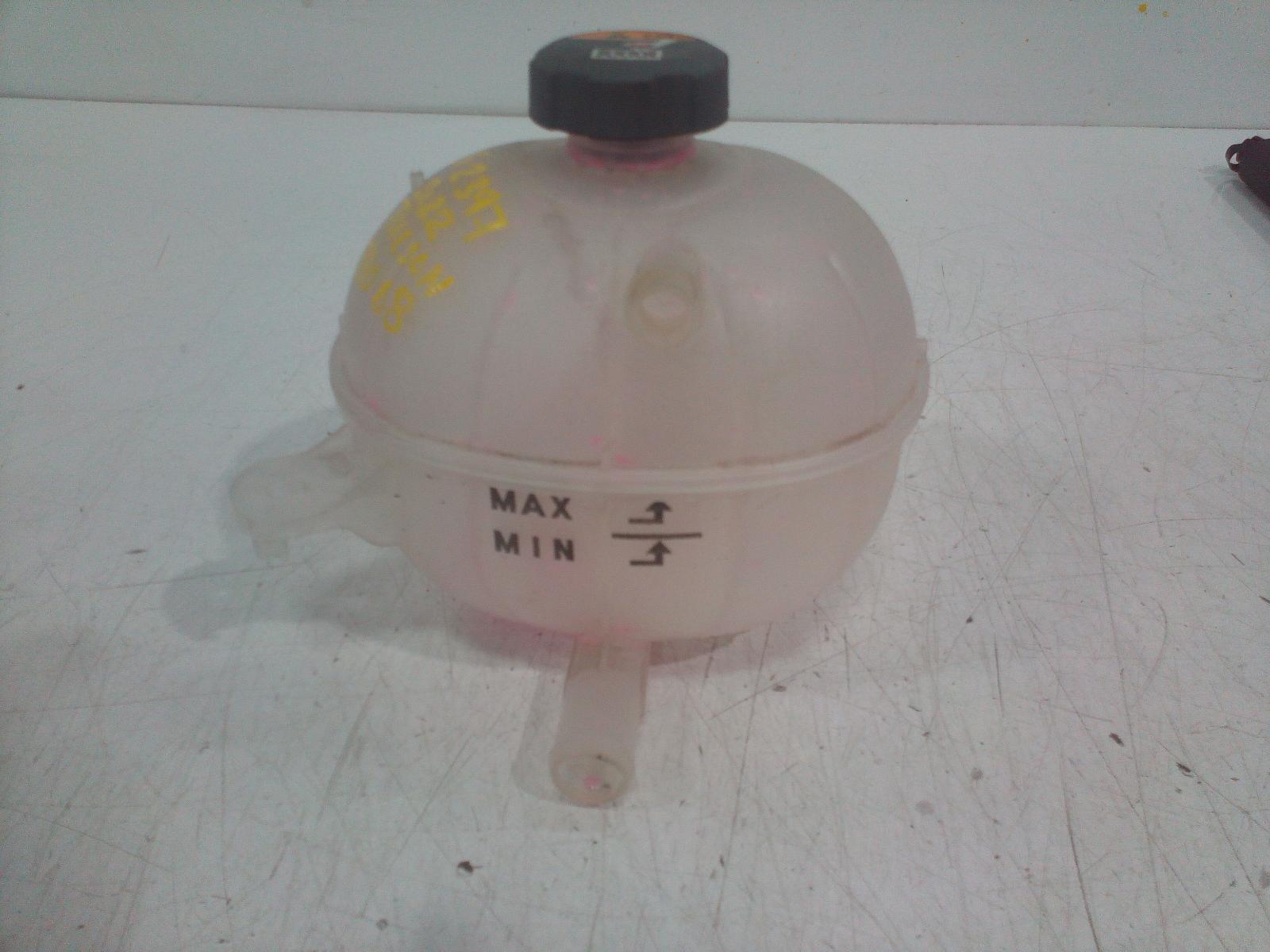 2022 Hyundai Tucson Overflow Bottle View Auto part Overflow Bottle Hyundai Tucson 2022