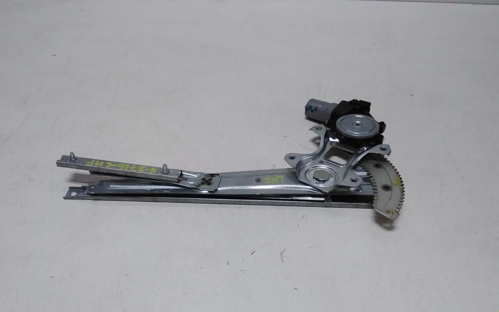 View Auto part Left Front Window Reg/Motor Isuzu Dmax 2022