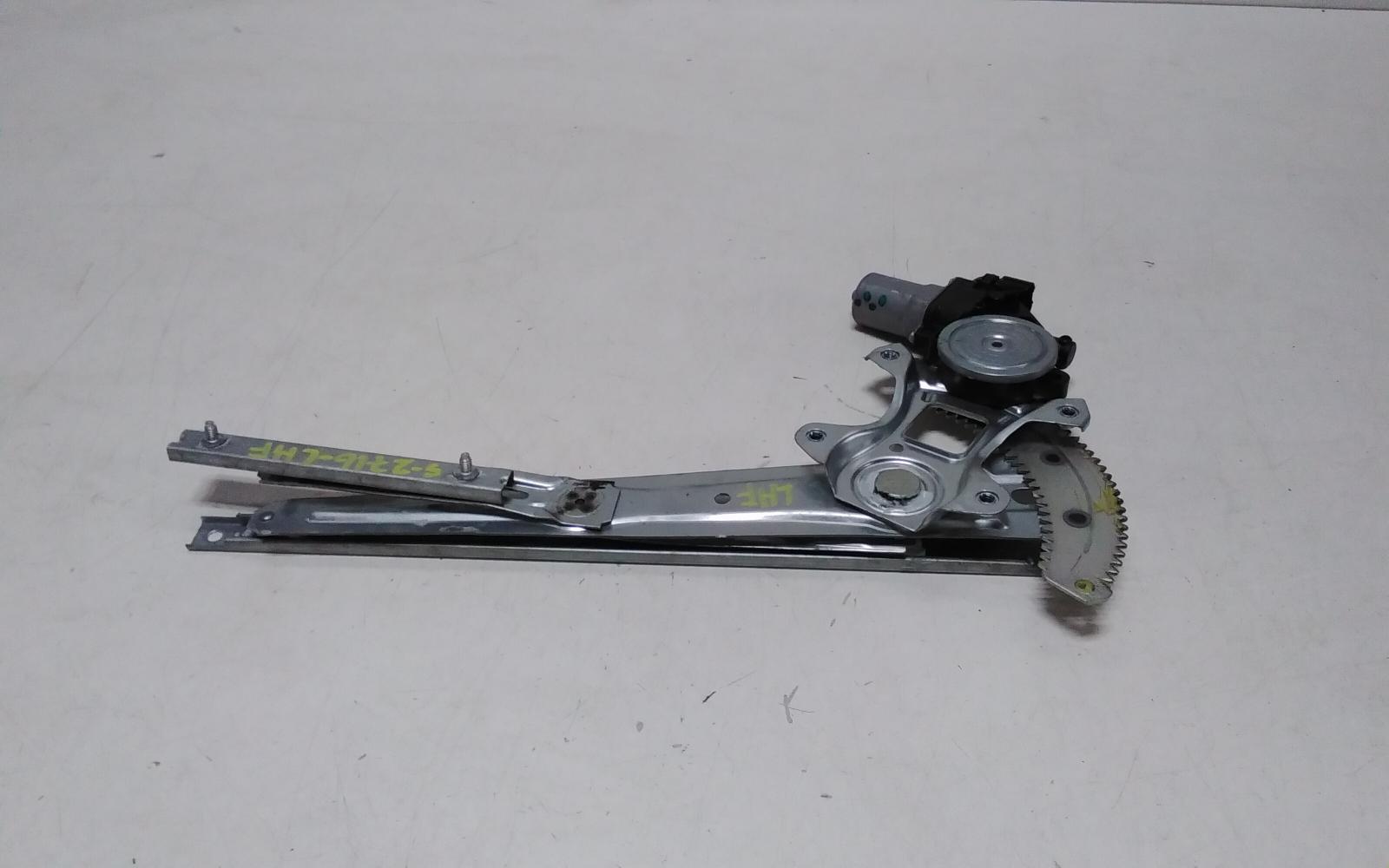 View Auto part Left Front Window Reg/Motor Isuzu Dmax 2022