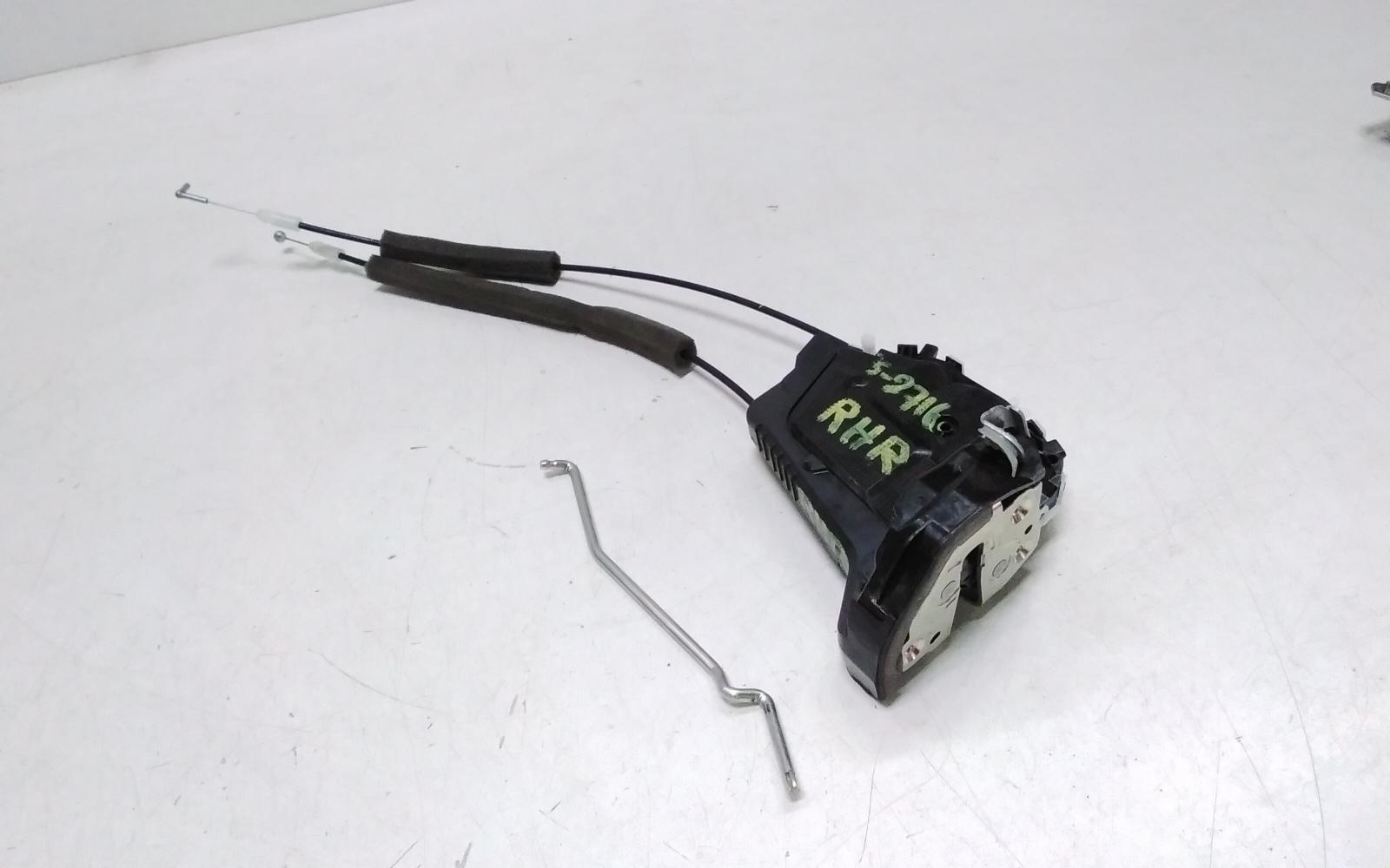 View Auto part Door/Boot/Gate Lock Isuzu Dmax 2022