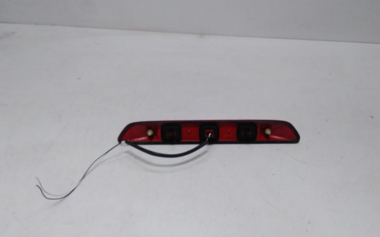 View Auto part High Level Stoplight Isuzu Dmax 2022