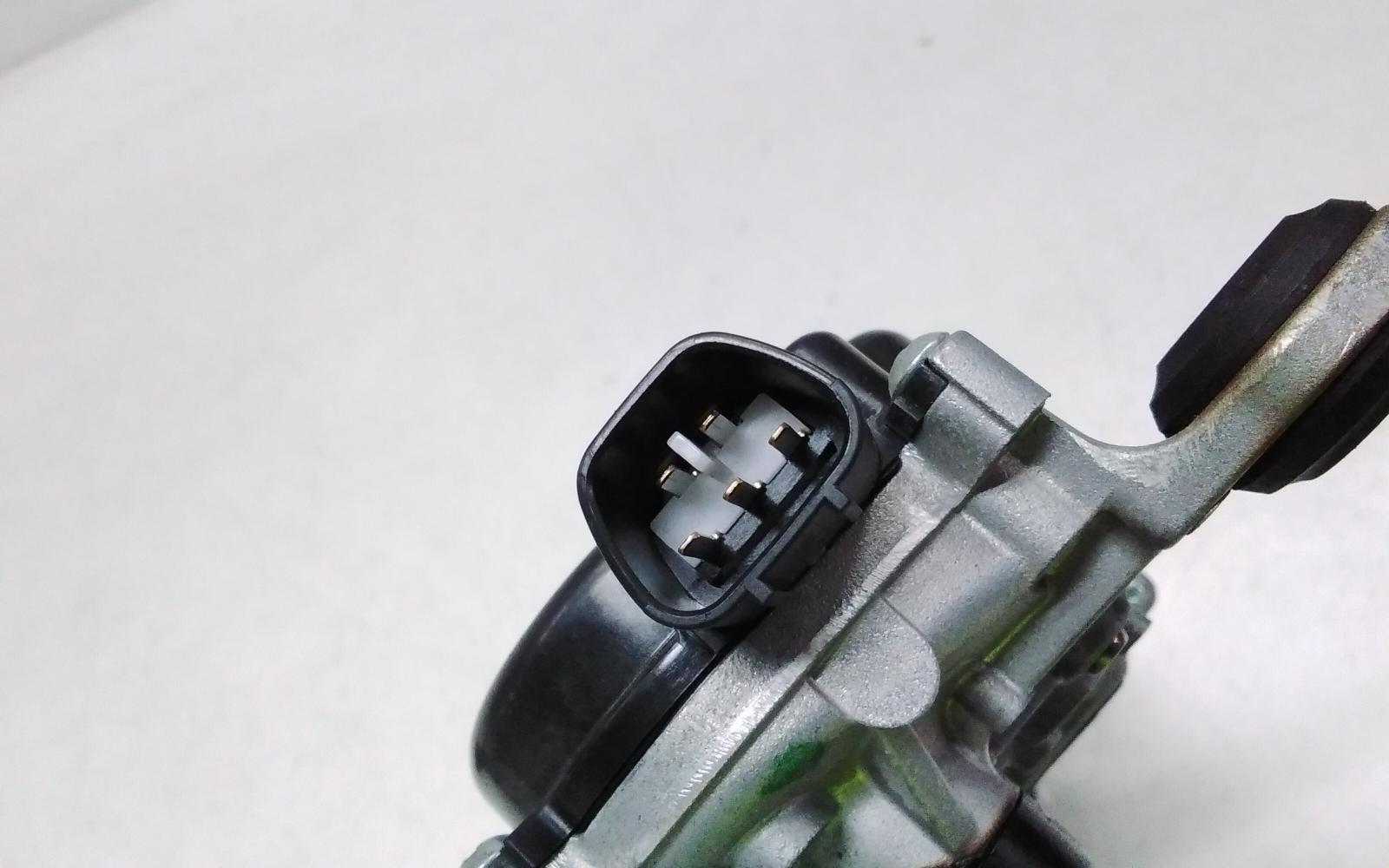 View Auto part Wiper Motor Isuzu Dmax 2022