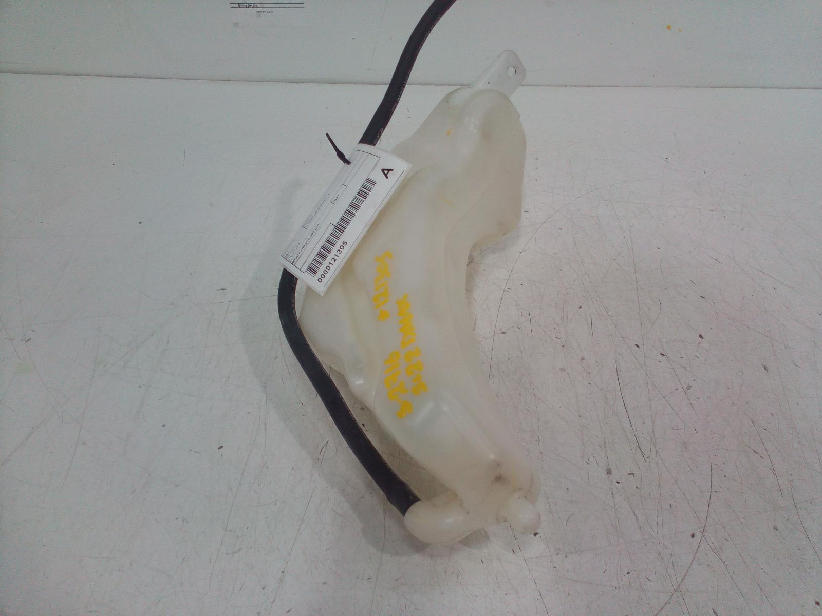 View Auto part Overflow Bottle Isuzu Dmax 2022