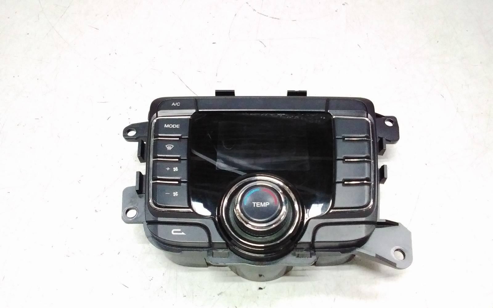 View Auto part Heater/Ac Controls Ldv G10 2022
