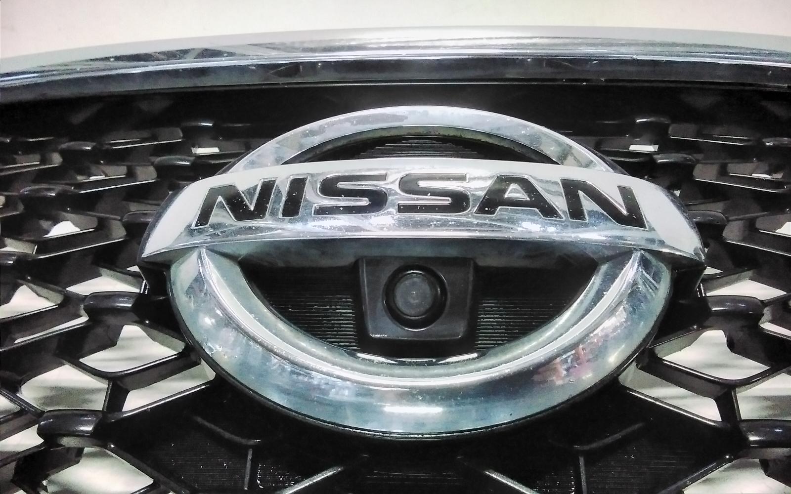 View Auto part Grille Nissan Pathfinder 2013