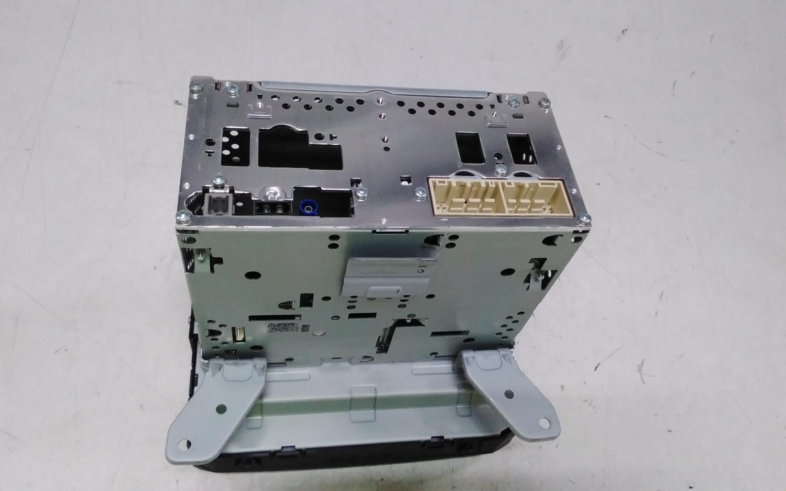 2019 Hyundai Iload/imax Radio/Cd/Dvd/Sat/Tv View Auto part Radio/Cd/Dvd/Sat/Tv Hyundai Iload/imax 2019