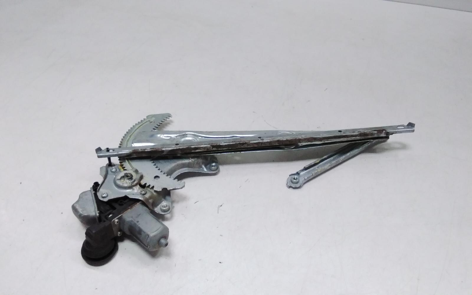 View Auto part Right Rear Wnd Reg/Motor Toyota Kluger 2014