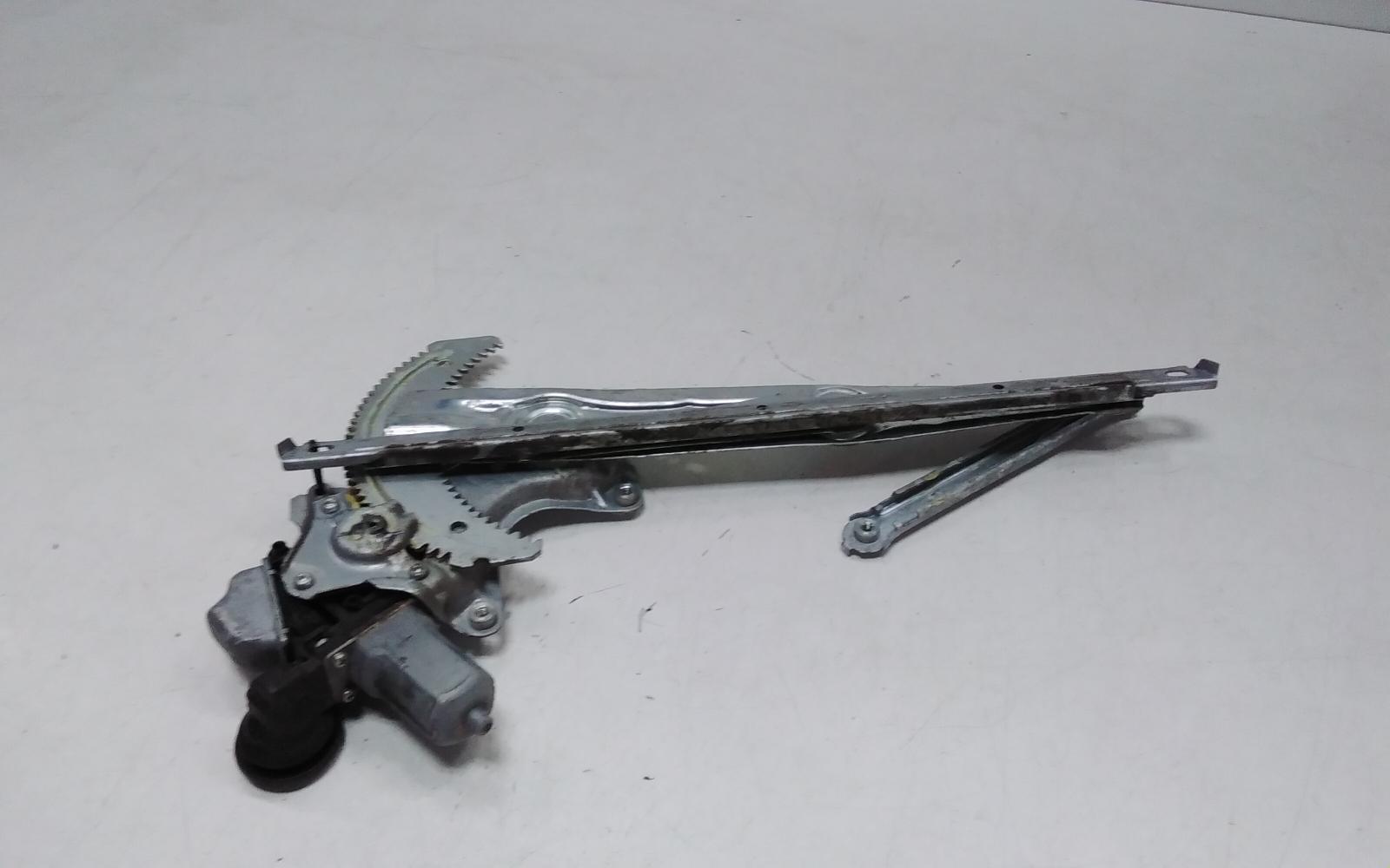 View Auto part Right Rear Wnd Reg/Motor Toyota Kluger 2014