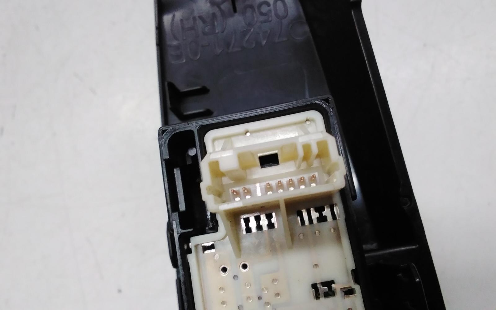 View Auto part Pwr Dr Wind Switch Toyota Kluger 2014