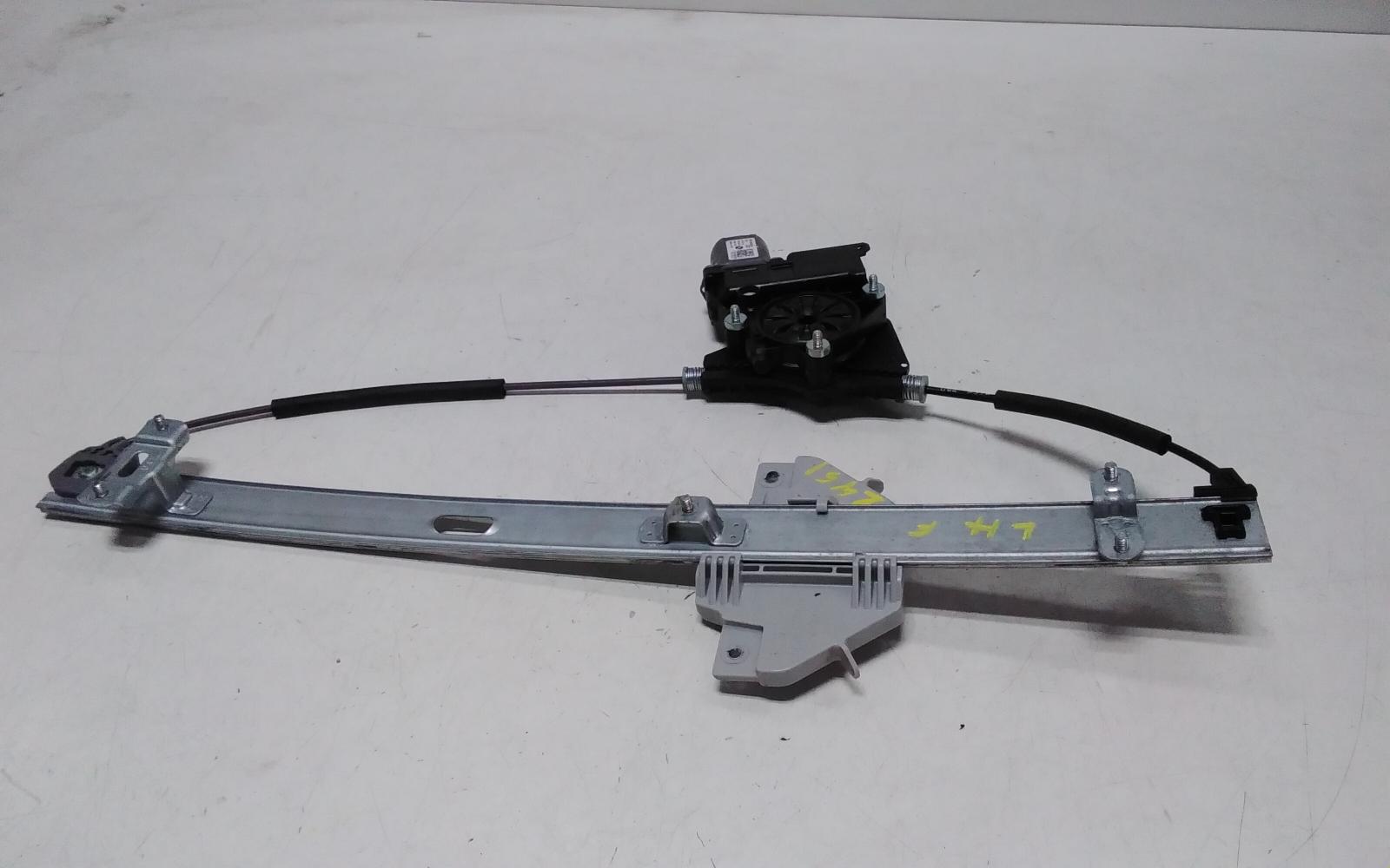 View Auto part Left Front Window Reg/Motor Hyundai Staria 2022