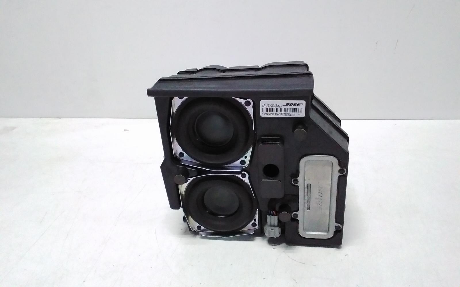 View Auto part SPEAKER Nissan Pathfinder 2013