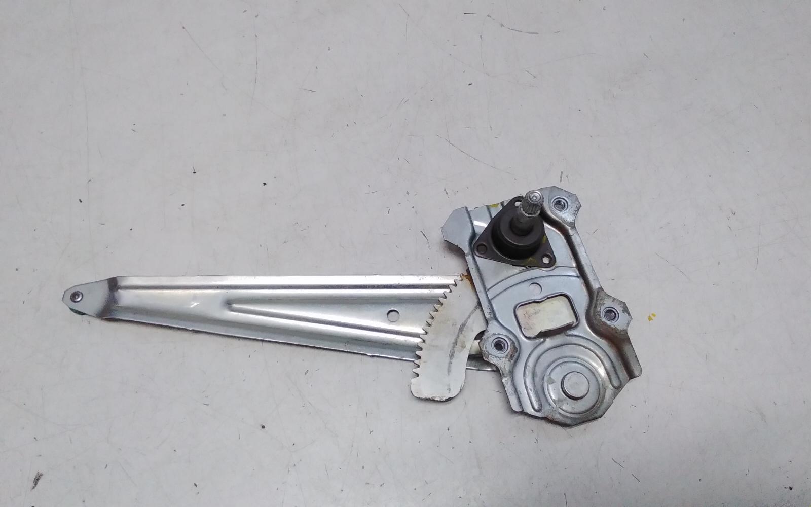 View Auto part Right Rear Wnd Reg/Motor Toyota Corolla 2006