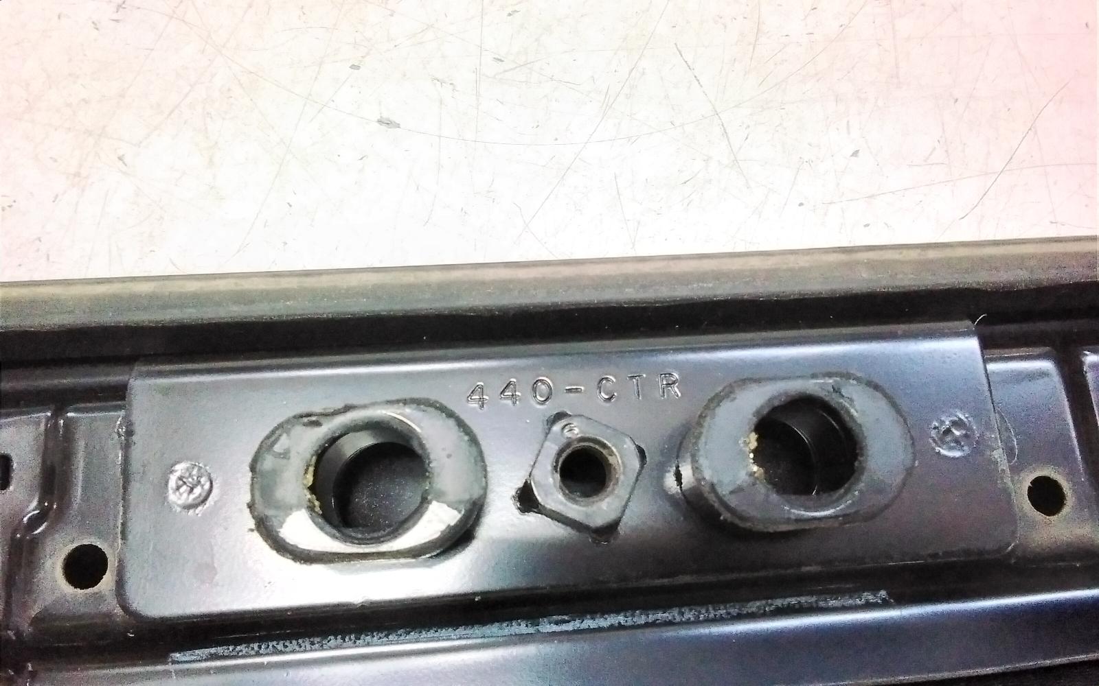 View Auto part Roof Rail Toyota Kluger 2014