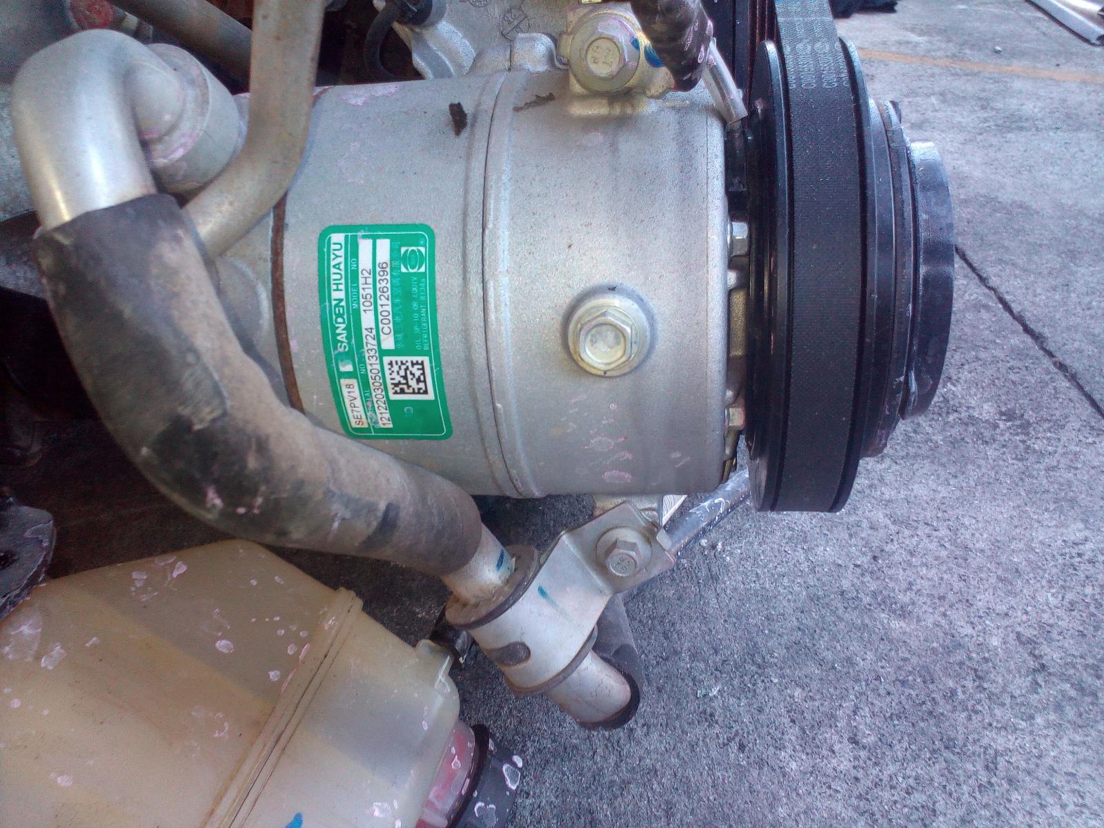 View Auto part A/C Compressor Ldv G10 2022