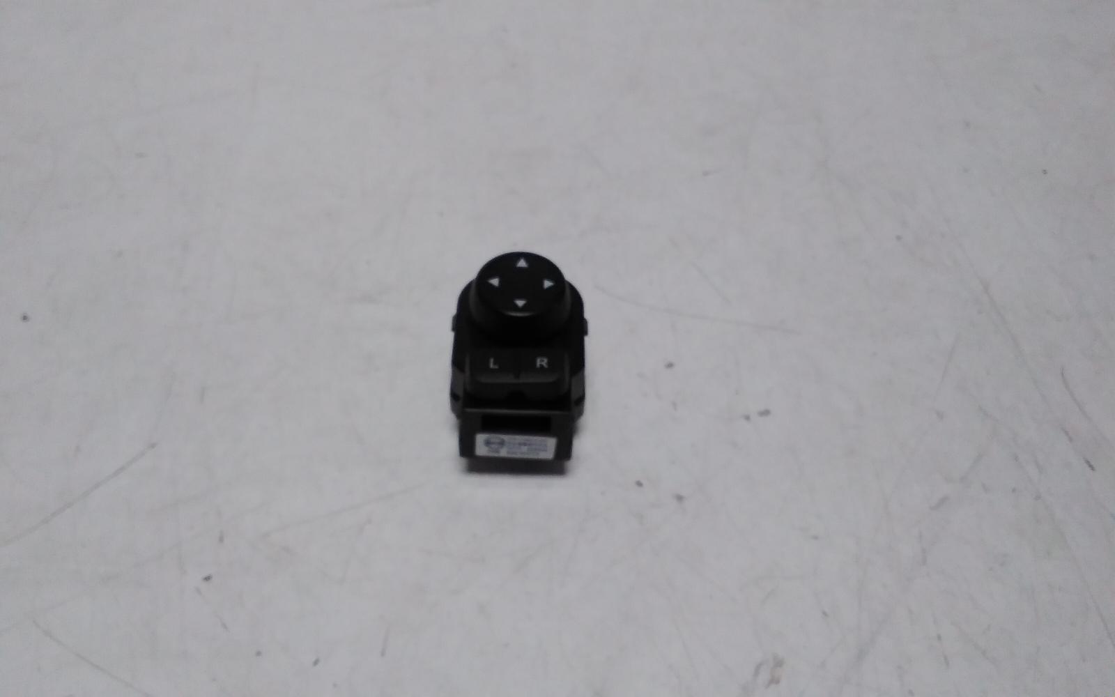 View Auto part Misc Switch/Relay Ldv G10 2022