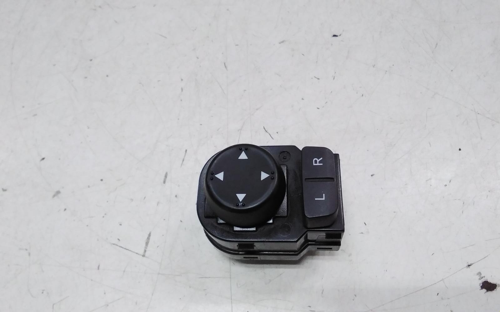 View Auto part Misc Switch/Relay Ldv G10 2022