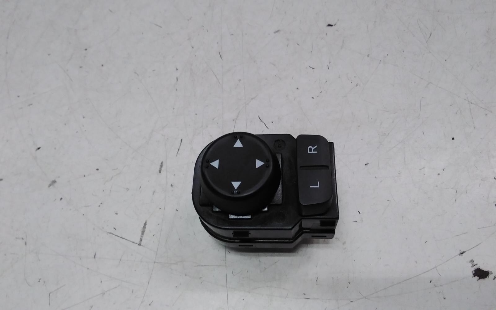 View Auto part Misc Switch/Relay Ldv G10 2022