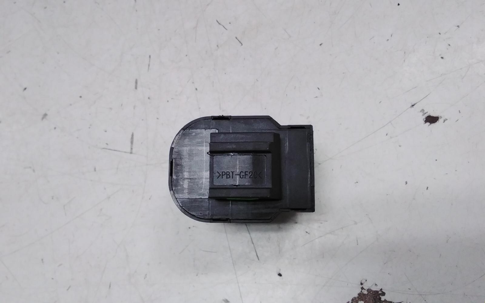 View Auto part Misc Switch/Relay Ldv G10 2022
