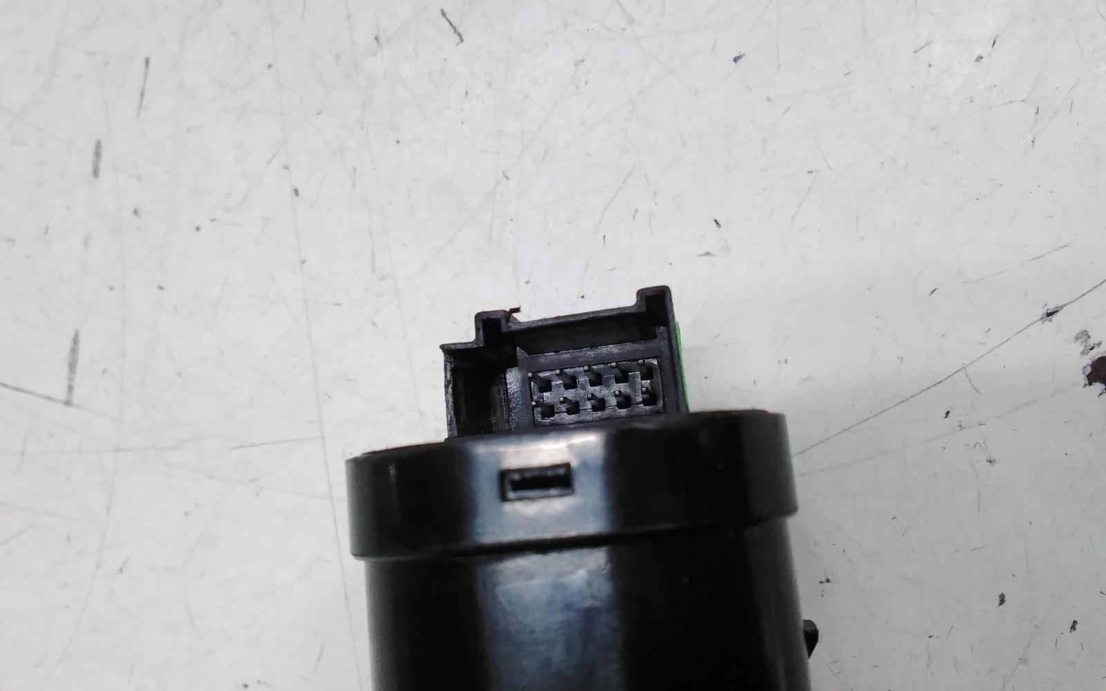 View Auto part Misc Switch/Relay Ldv G10 2022