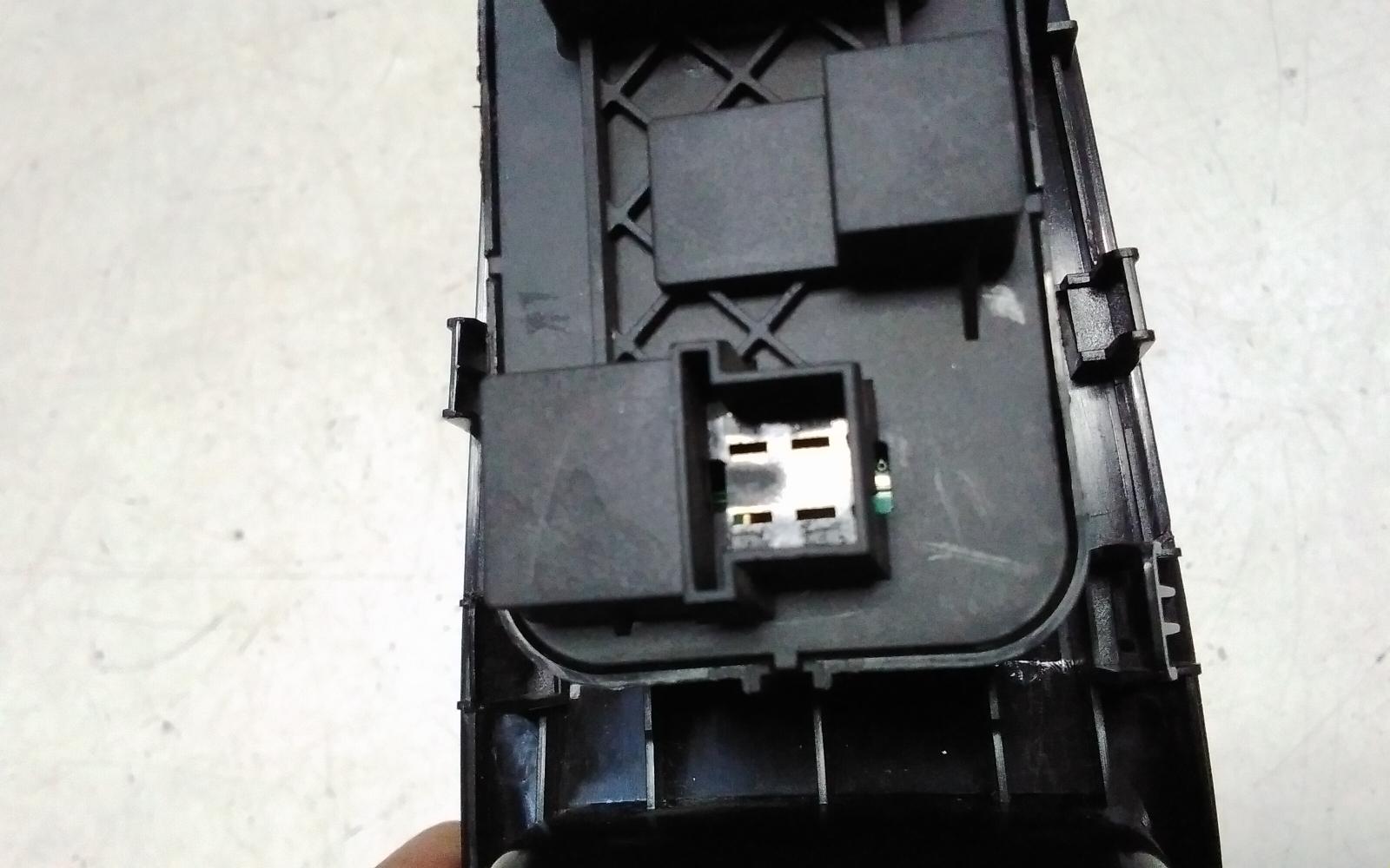 View Auto part Pwr Dr Wind Switch Mg Mg5 2024