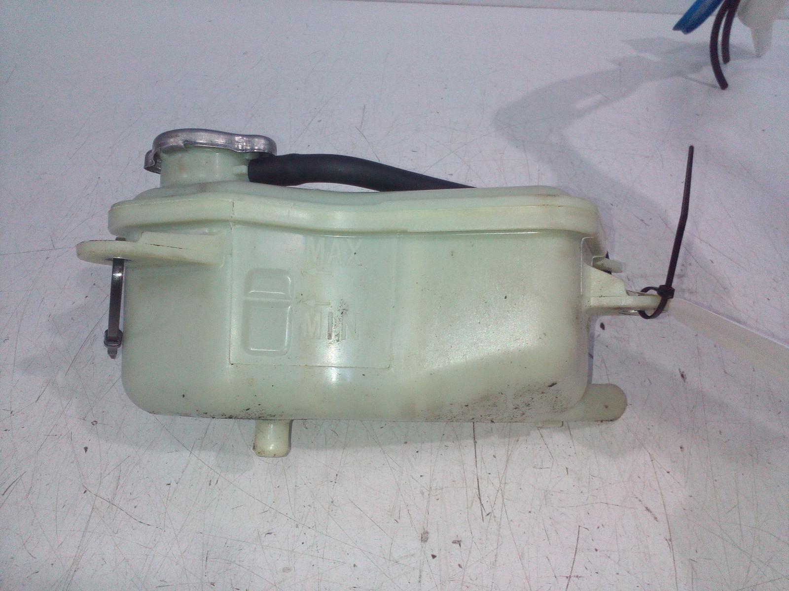 View Auto part Overflow Bottle Honda Civic 2018