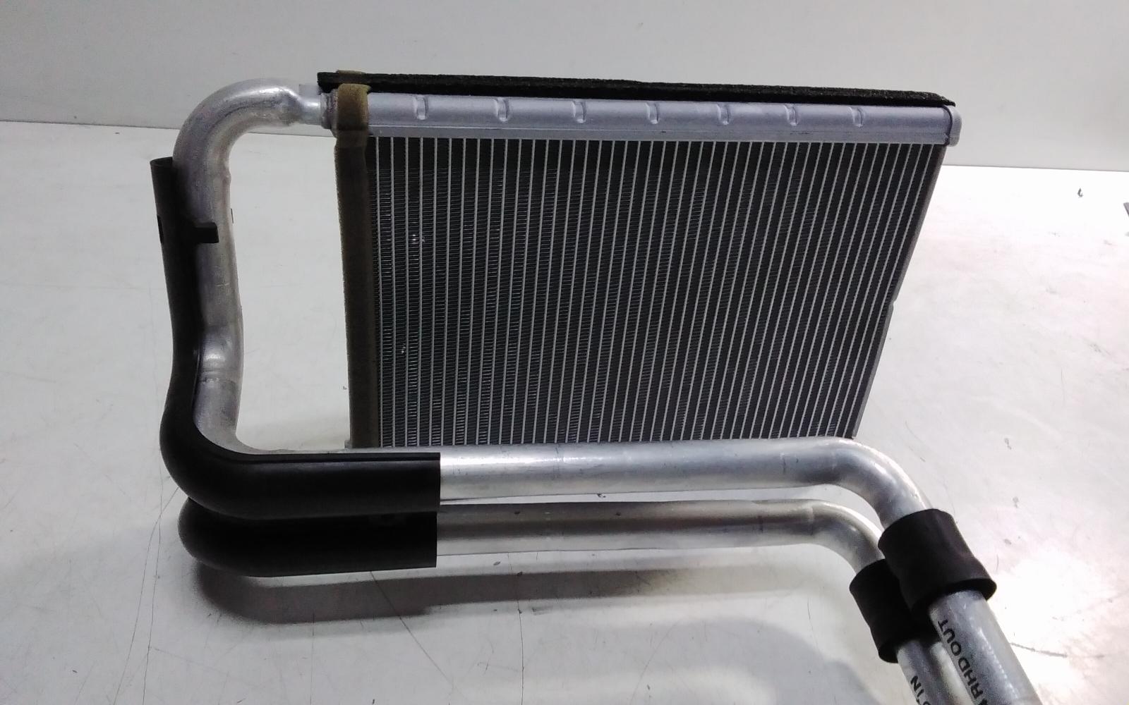 View Auto part Heater Core/Box Hyundai Staria 2022