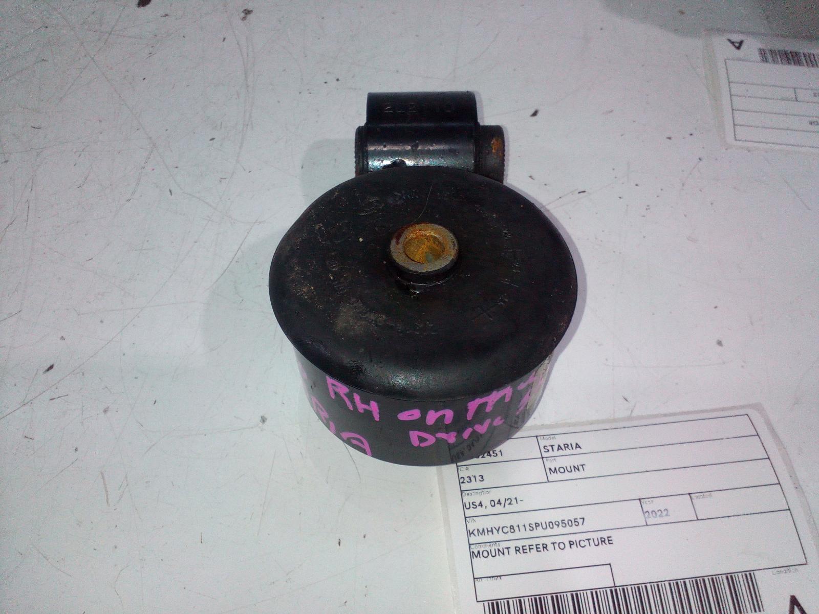 View Auto part Mount Hyundai Staria 2022