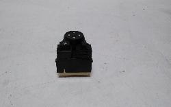 View Auto part Misc Switch/Relay Hyundai Staria 2022
