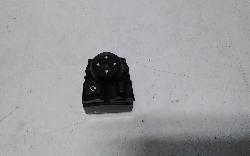 View Auto part Misc Switch/Relay Hyundai Staria 2022