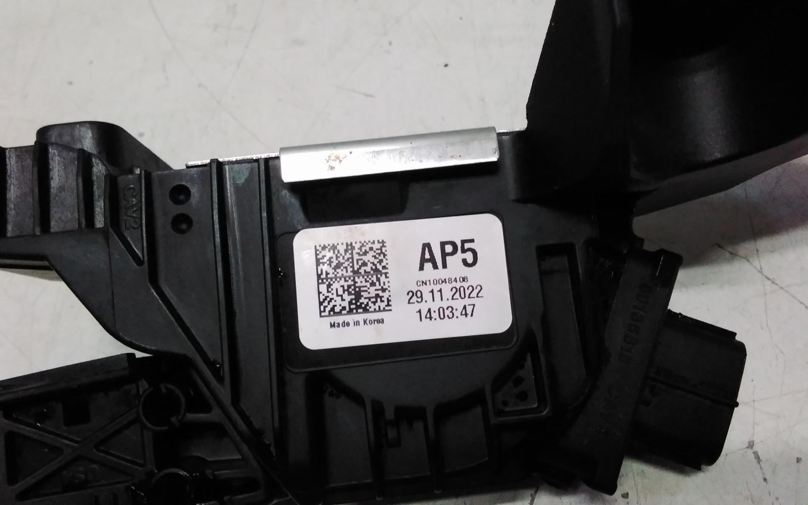 View Auto part Pedal Assembly Hyundai Staria 2022