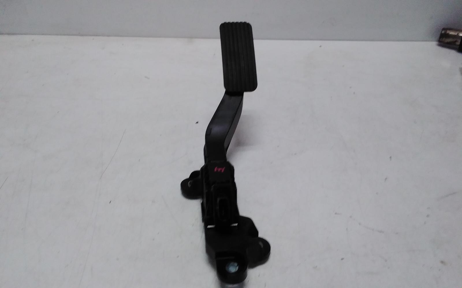 View Auto part Pedal Assembly Hyundai Staria 2022