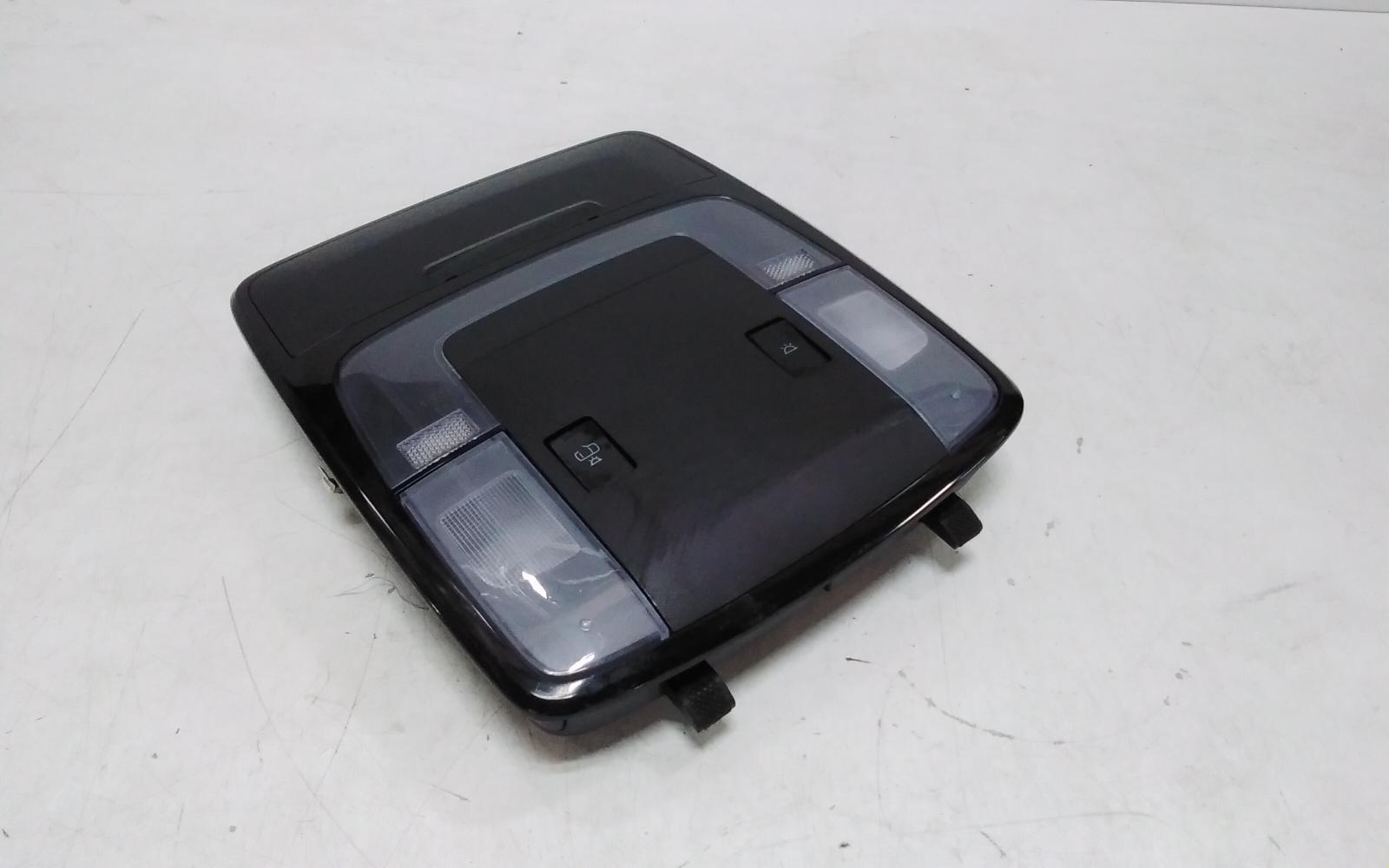 View Auto part Courtesy Light Hyundai Staria 2022
