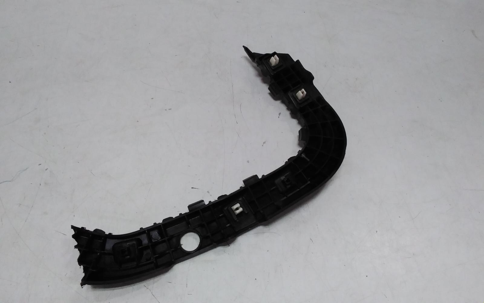 View Auto part Misc Bracket Hyundai Staria 2022
