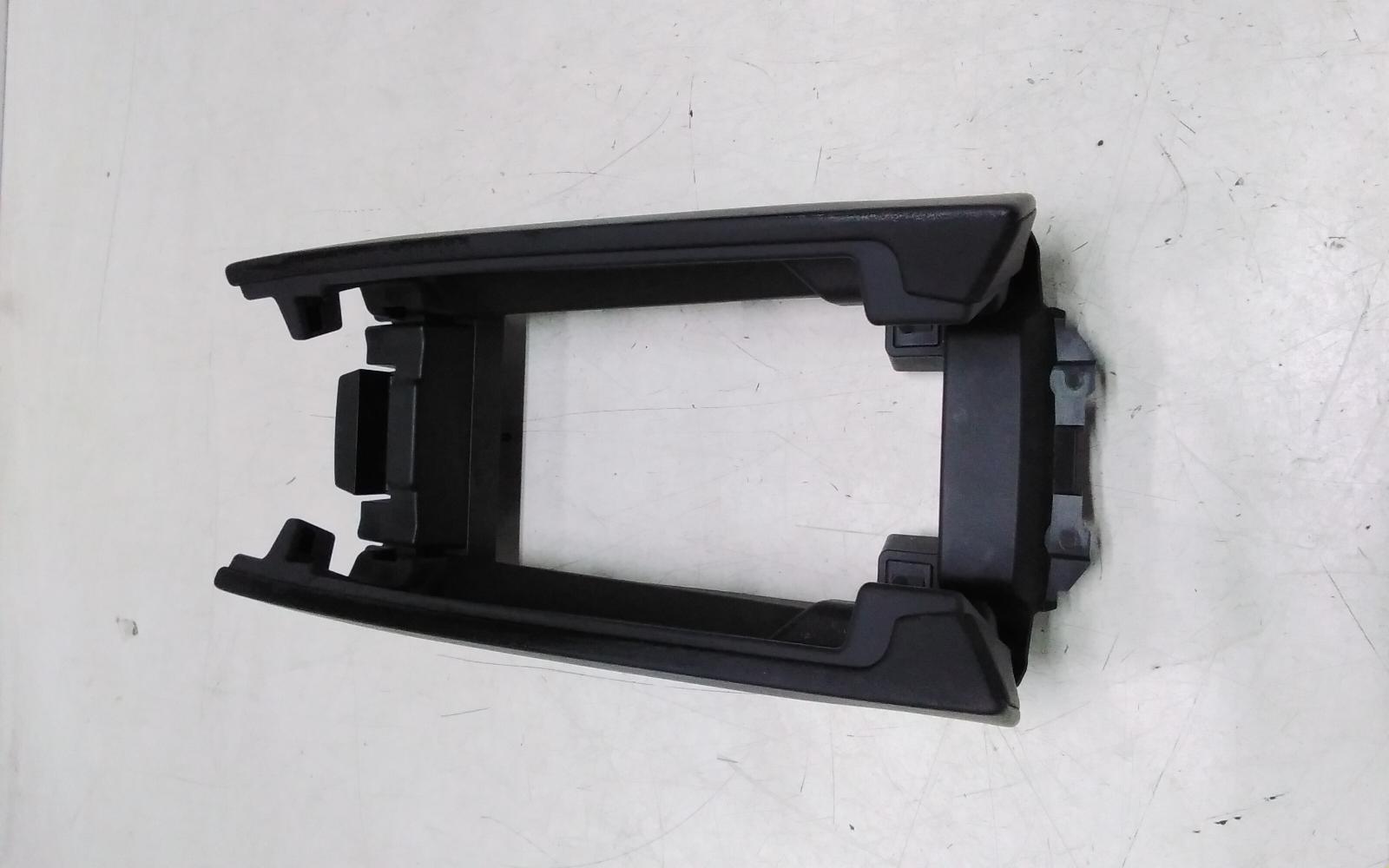 View Auto part Console Nissan Xtrail 2024