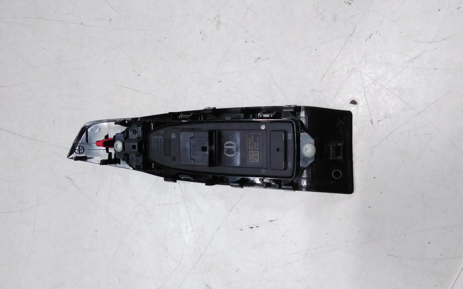 View Auto part Pwr Dr Wind Switch Nissan Xtrail 2024