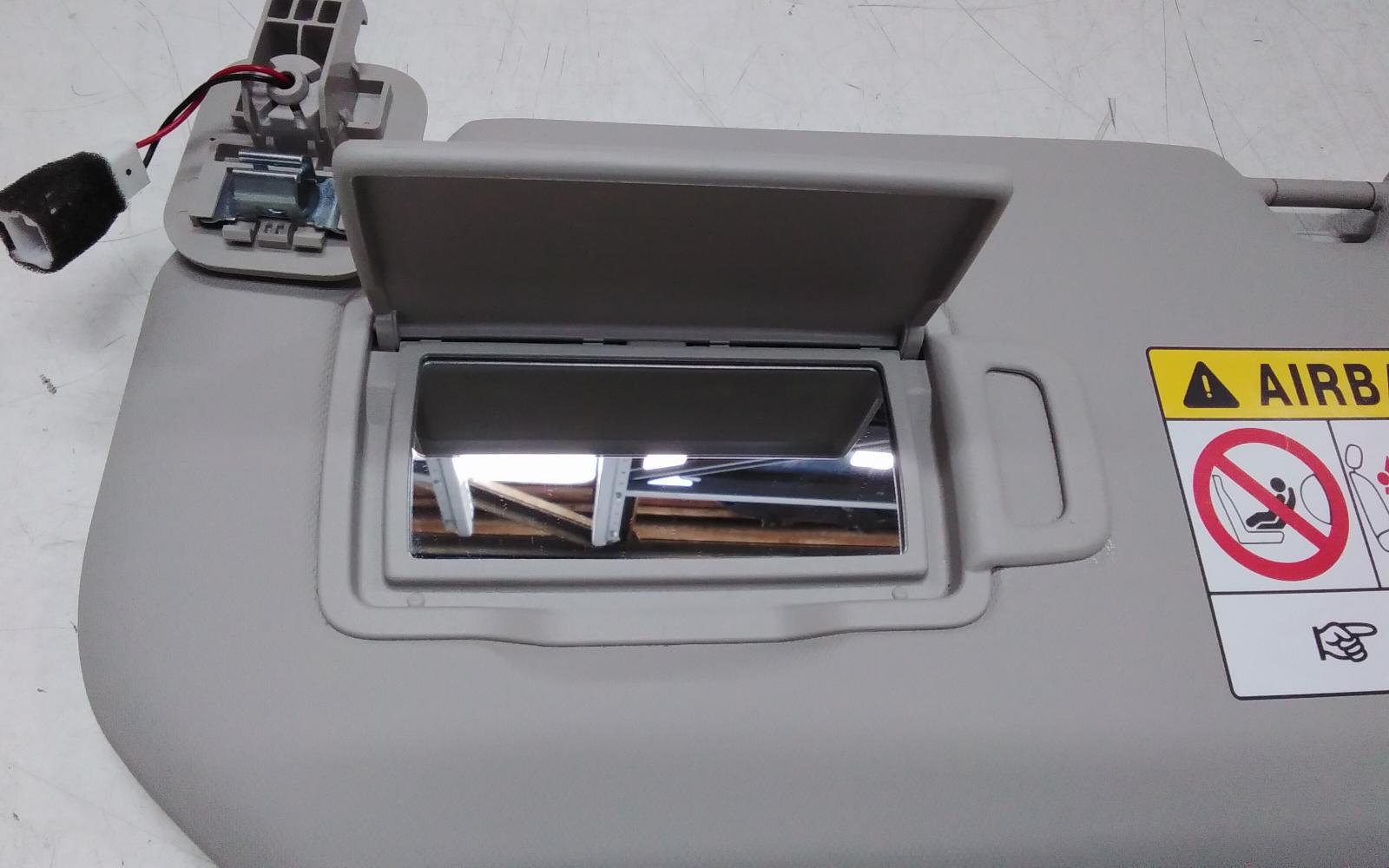 View Auto part Sunvisor Nissan Xtrail 2024