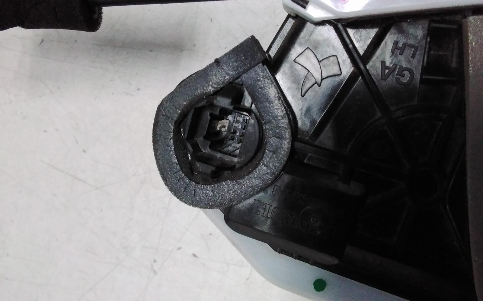 View Auto part Door/Boot/Gate Lock Nissan Xtrail 2024