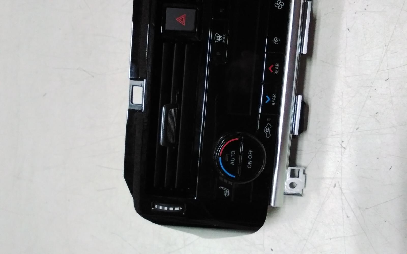 View Auto part Heater/Ac Controls Nissan Xtrail 2024